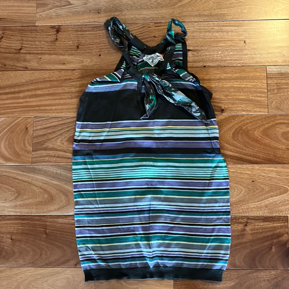 Pretty tank with tie detail